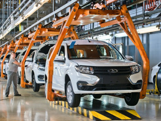 Autovaz restarts production of LADA Largus